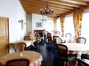 Logis Hôtel Des Trois Iles