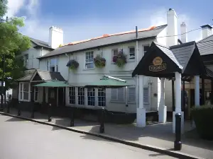 Dukes Head Hotel