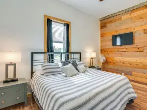 Near River & Boat Tours: Milbridge Condo!