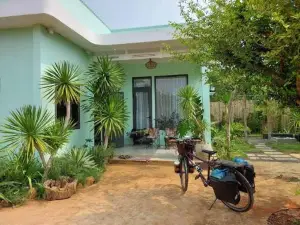 Tam An Lakeview House