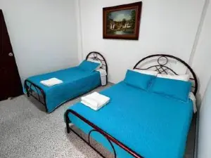 Home Acacias