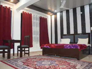 Hotel Awadh Vilas