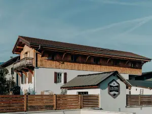 La Villa d'Hélène Chambres D’hôtes et Appartements-Cluses