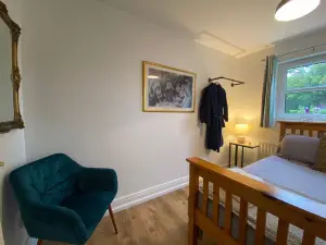 คอทเทจประตูสีเหลือง