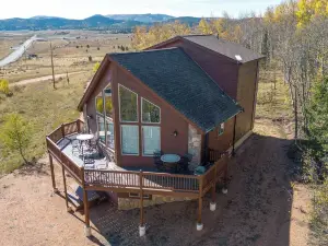 Cripple Creek Retreat w/ Incredible Mtn Views!
