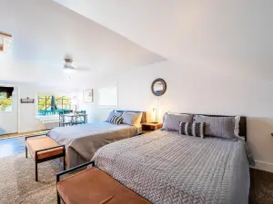 Fife Lake Lodge
