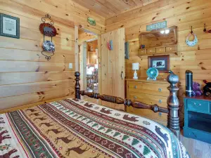 Pet-Friendly Island Retreat - Boat Access Only!