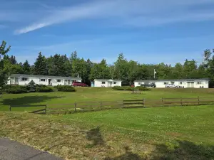 MacNeil's Motel