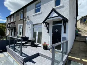 1 Saron Cottages