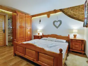 Amazing Home in Novi Marof with Hot Tub, Sauna & 3 Bedrooms