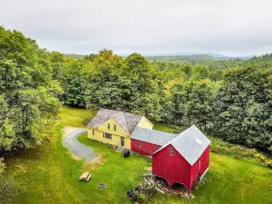Historic Hanover Area Home, 16 Miles to Dartmouth!