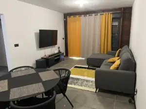 Appartement T3 Cosy et Paisible Avec Jardin à Remire-Montjoly