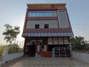 OYO Hotel Sahu Inn