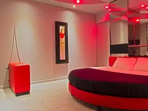 Silk Motel