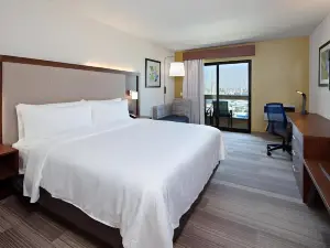 Holiday Inn Express & Suites Ventura Harbor