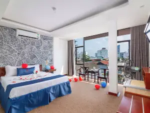 Amona Hotel