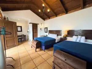 Naif Boutique Hotel