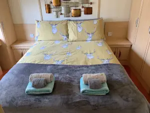 Lovely Static Holiday Caravan Near Whithorn