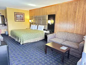 Rodeway Inn & Suites Plymouth Hwy 64