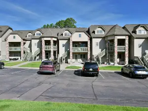 Unit 110 2 Bd/ 2 Ba Condo 2 Bedroom Condo by RedAwning