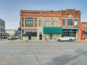 Loft-Style Apt in Dtwn Monett Pets Welcome!