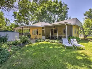 Walk to River! Its A Wonderful Life Cottage