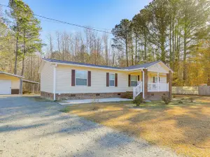 Cozy New Bern Getaway < 2 Mi to Trent River!