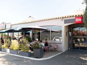 호텔 이비스 나르본