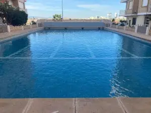 Coqueto Apartamento de Playa Con Piscina y Terraza