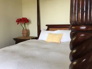 Almond Tree Hotel Resort