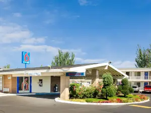 Motel 6 Tacoma, WA - Fife