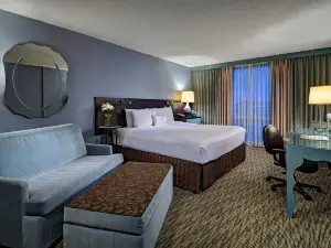 Crowne Plaza Chicago O'Hare Hotel & Conference Center