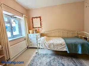 Cottage in the Heart of Frome