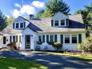 Cape Home In the Beautiful Berkshires - Near Lenox & Bousquet