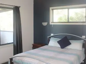 Symuya holiday house