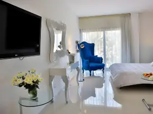 Crystal Hotel