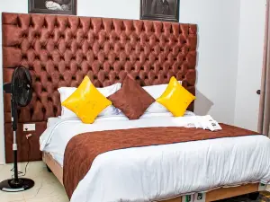 Luxury 3 Bedroom Self Catering Apartment- Masvingo