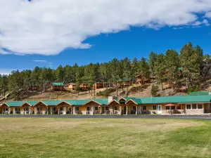 Rock Crest Lodge & Cabins
