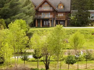 Hébergement "La Maison en Bois Rond"