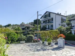 Al Rifugio di San Massimo, Beautiful Studio with Terrace Surrounded by Nature in Rapallo