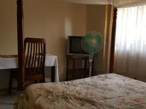 Paula Guest House