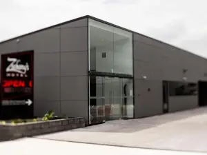 薩查理汽車旅館