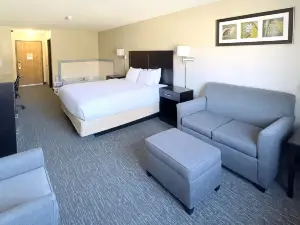 Country Trails Inn &Suites