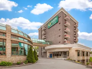 Quality Hotel Fallsview Cascade