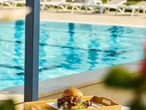Mediterranea Hotel & Convention Center