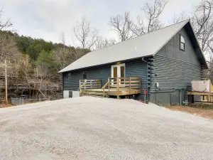 寧靜的溪邊藏身處：歡迎家庭!