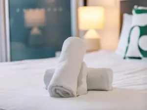 Luxury Spacious 3 Bedroom Apartment - Gold Coast