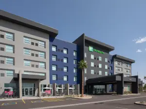 Holiday Inn Glendale - Stadium & Ent Dist