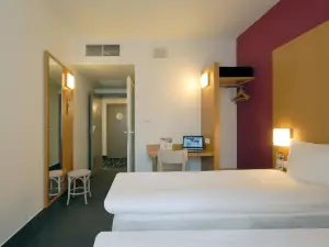 B&B HOTEL Prague-City