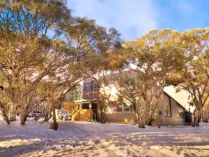 Ajax Ski Club
